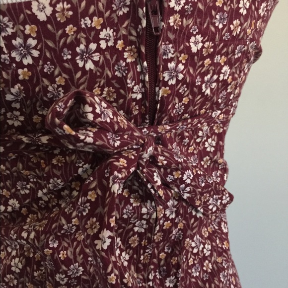 4/$20🛍 Gorgeous floral strapless dress - Picture 6 of 8